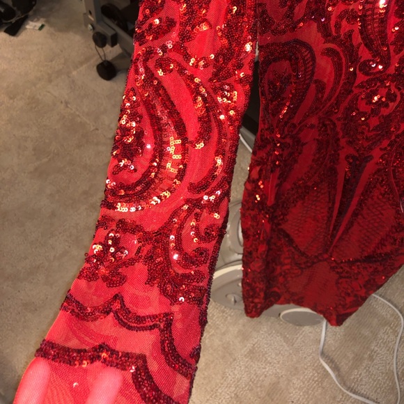 Red mesh sequin long sleeve past knee dress - Picture 9 of 9